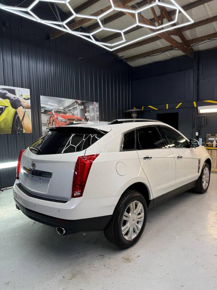 Cadillac SRX Luxury Collection AWD 2010