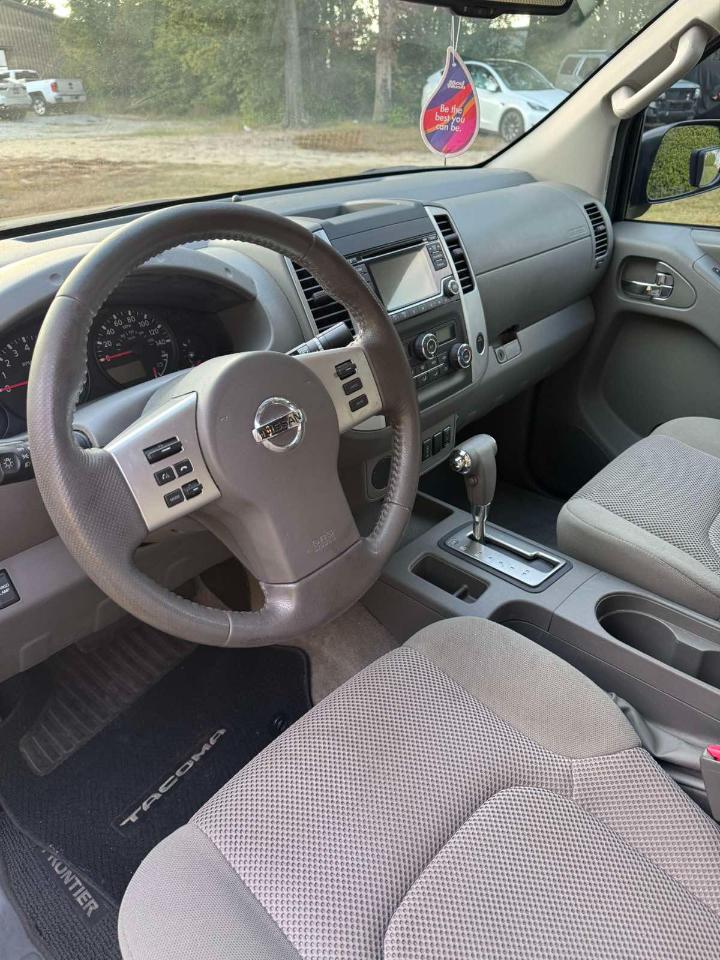 Nissan Frontier 2WD  2017