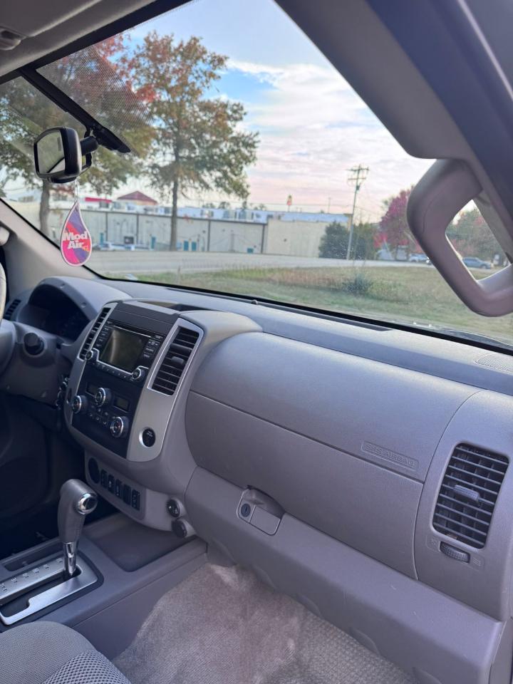 Nissan Frontier 2WD  2017