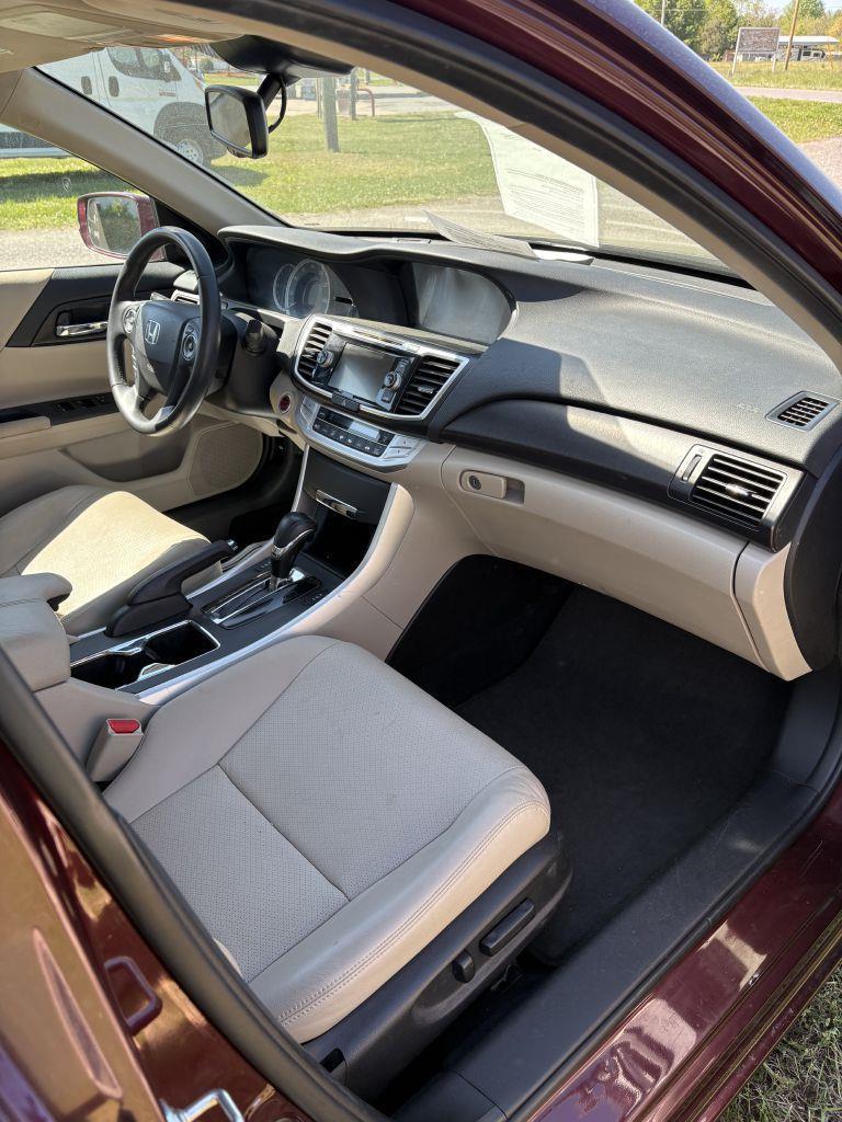 2015 Honda Accord EX-L - Photo 6