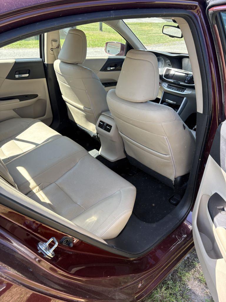 2015 Honda Accord EX-L - Photo 8