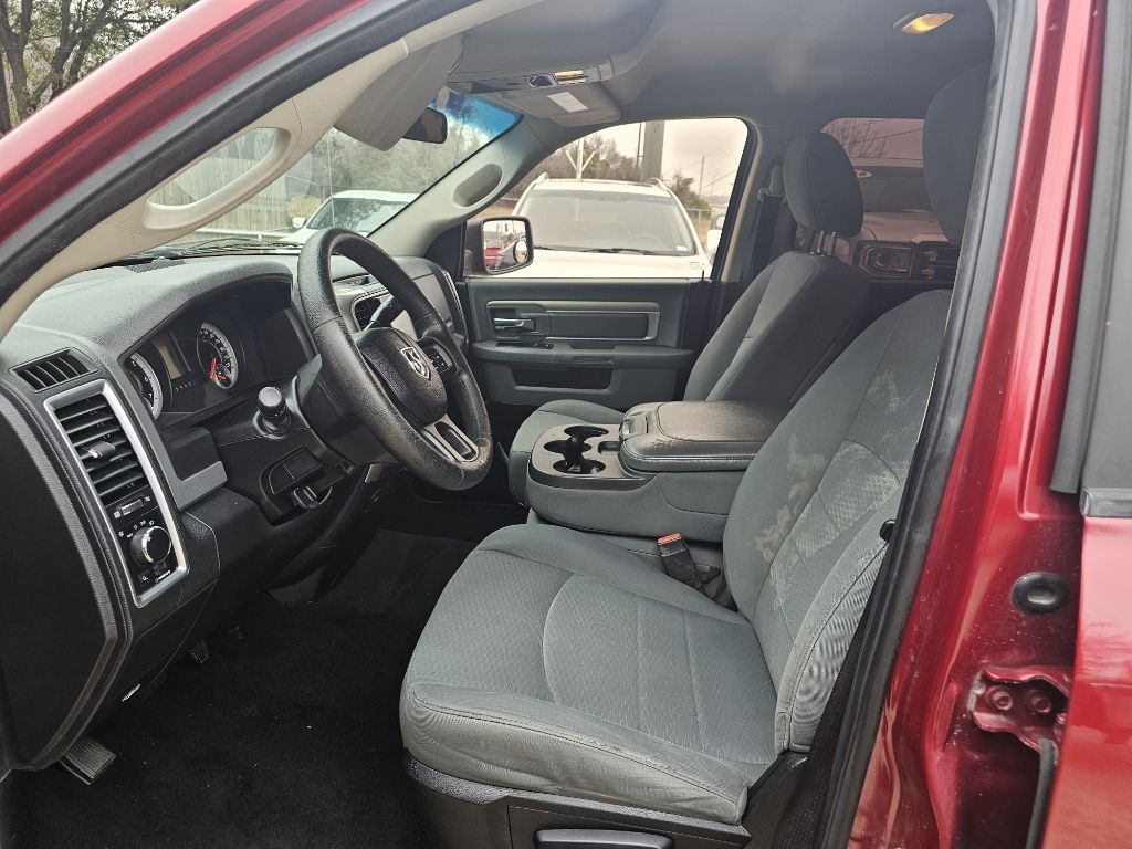 RAM 1500 SLT Quad Cab 2WD 2013 RAM 1500 SLT Quad Cab 2WD 2013