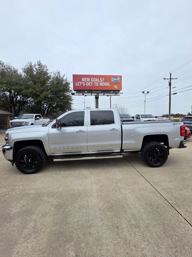 Chevrolet Silverado 2500HD LTZ Crew Cab 4WD 2016