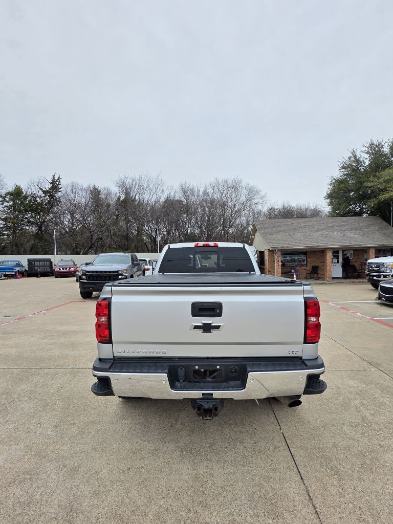 Chevrolet Silverado 2500HD LTZ Crew Cab 4WD 2016