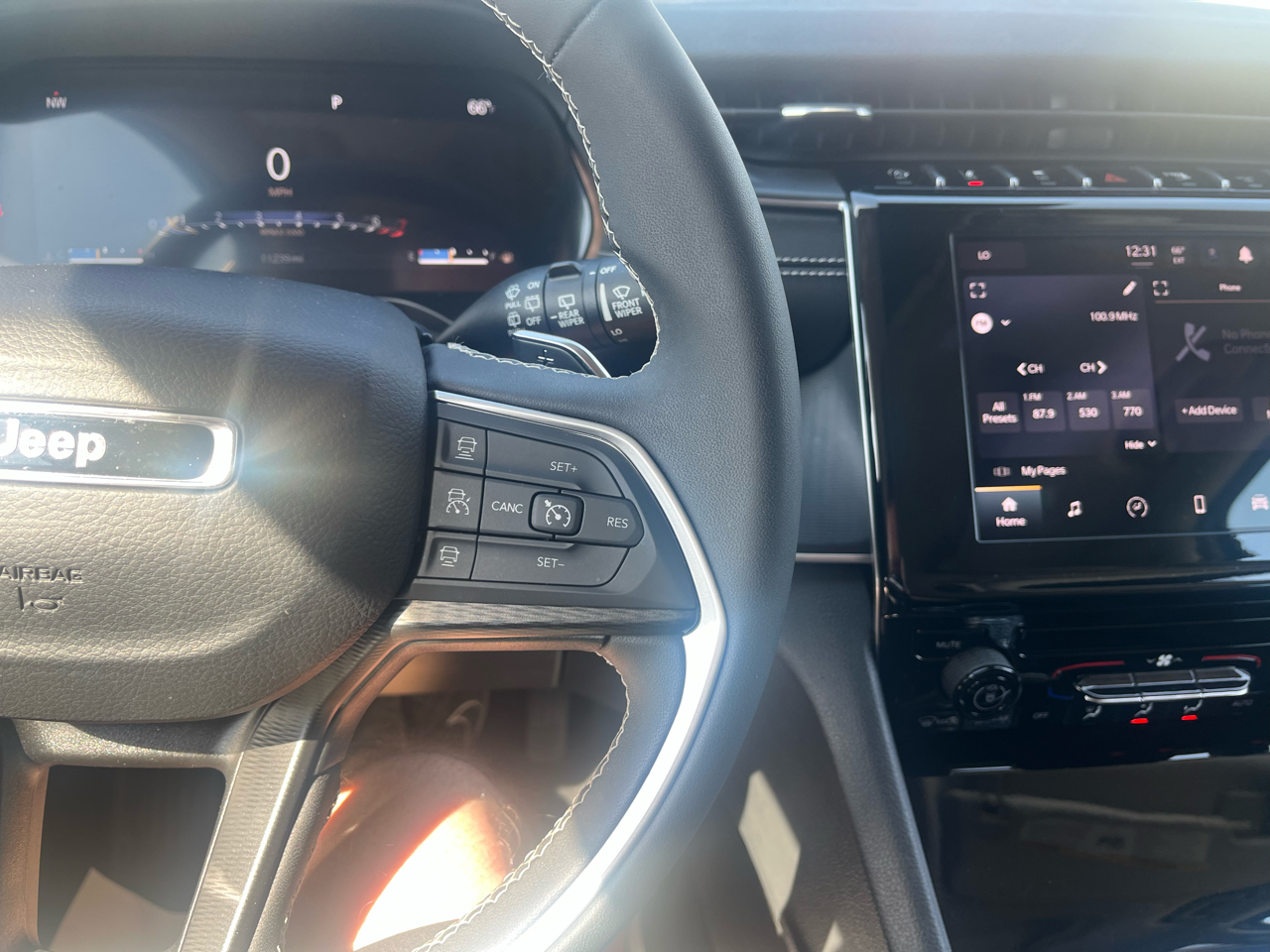 Jeep Grand Cherokee L Laredo 4WD 2023