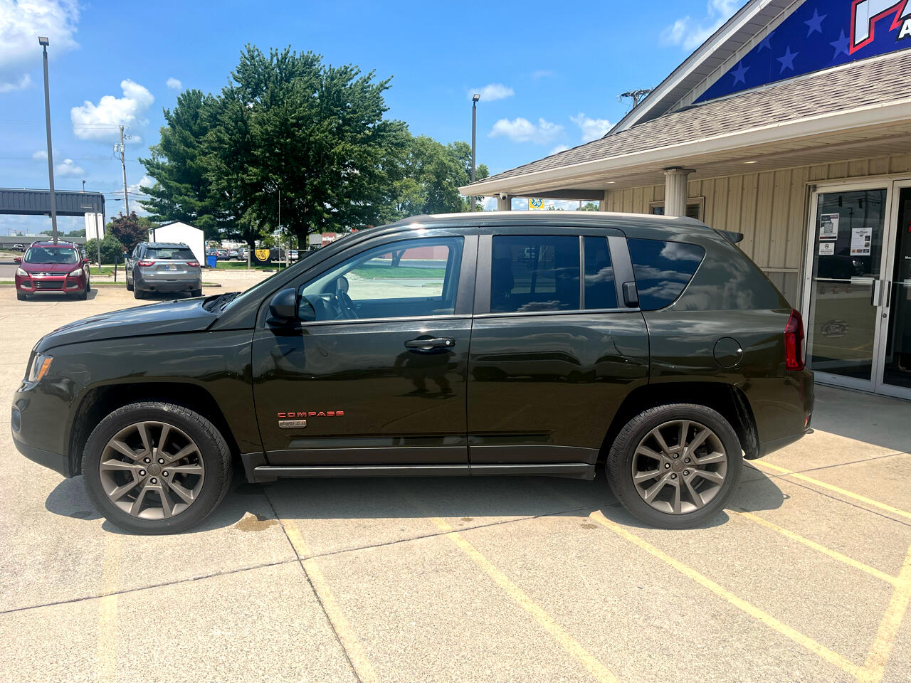 2017 Jeep Compass Sport photo 4