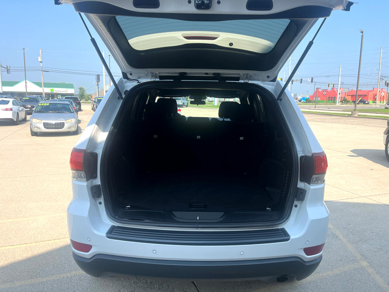2020 Jeep Grand Cherokee Laredo photo 11