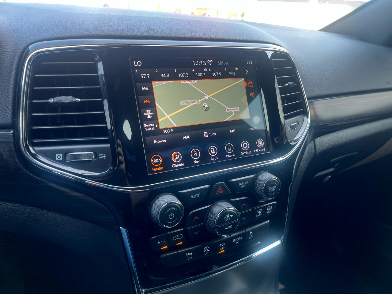 2020 Jeep Grand Cherokee Laredo photo 15