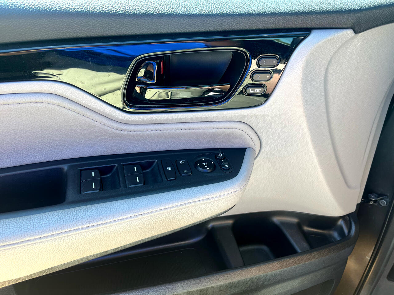 Honda Odyssey Elite 2019