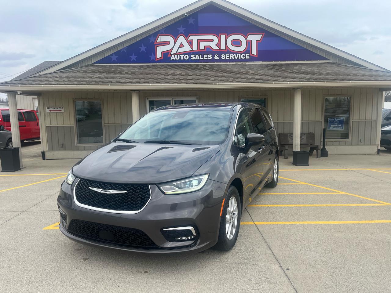 2023 Chrysler Pacifica Touring L