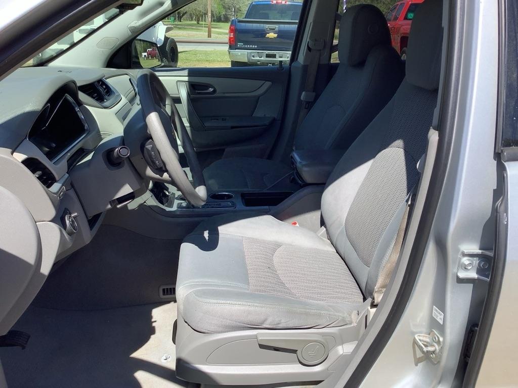 Chevrolet Traverse LS FWD w/PDC 2016