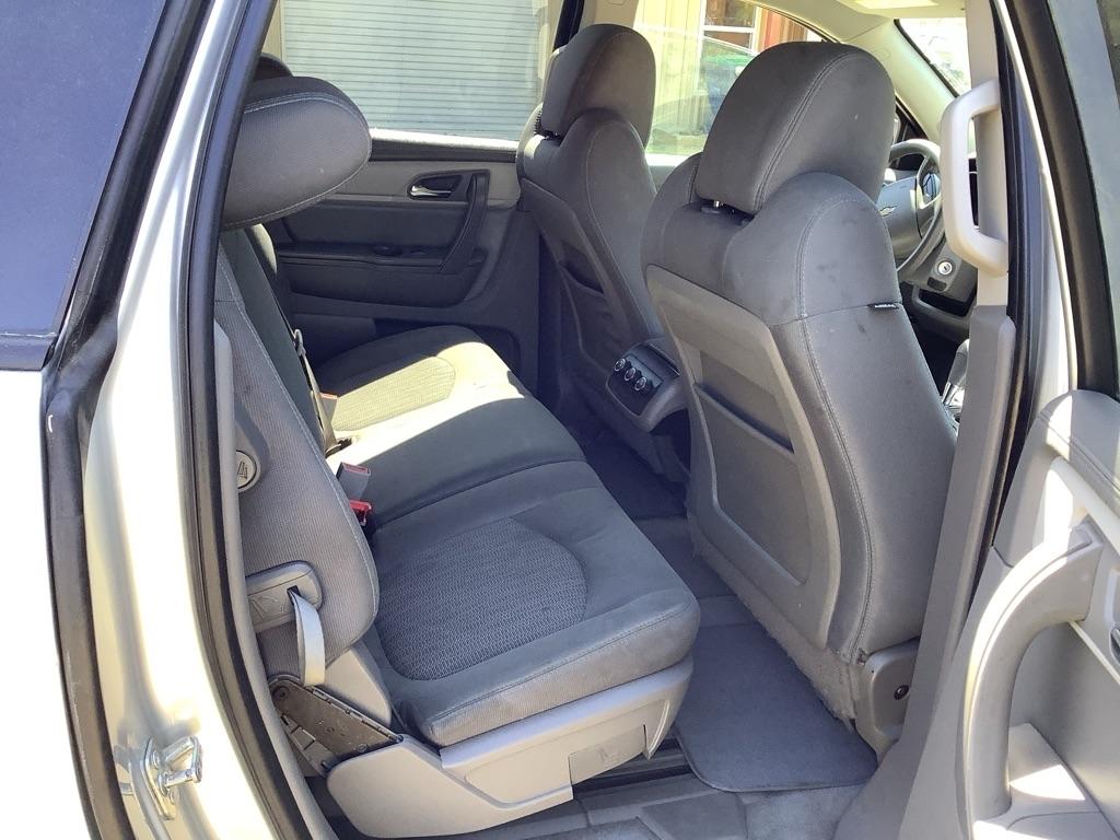 Chevrolet Traverse LS FWD w/PDC 2016