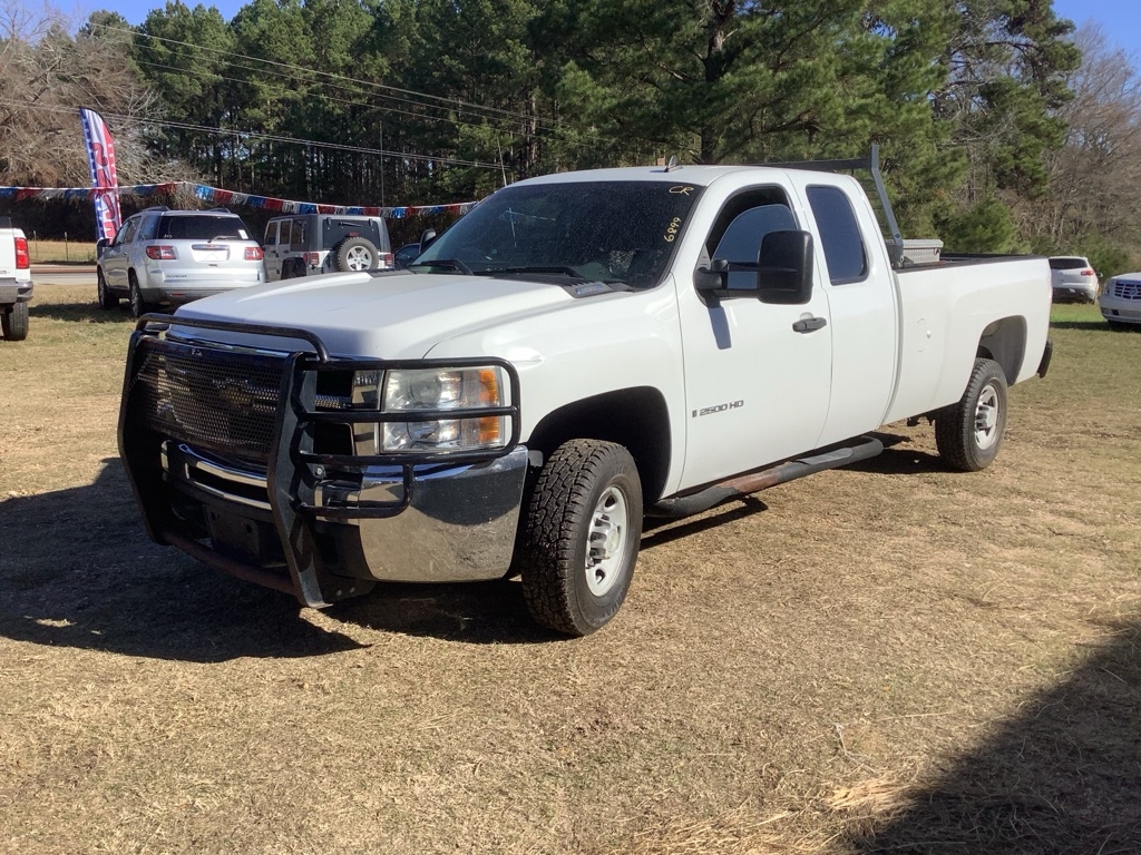 2008 Chevrolet Silverado 2500HD Work Truck's photo