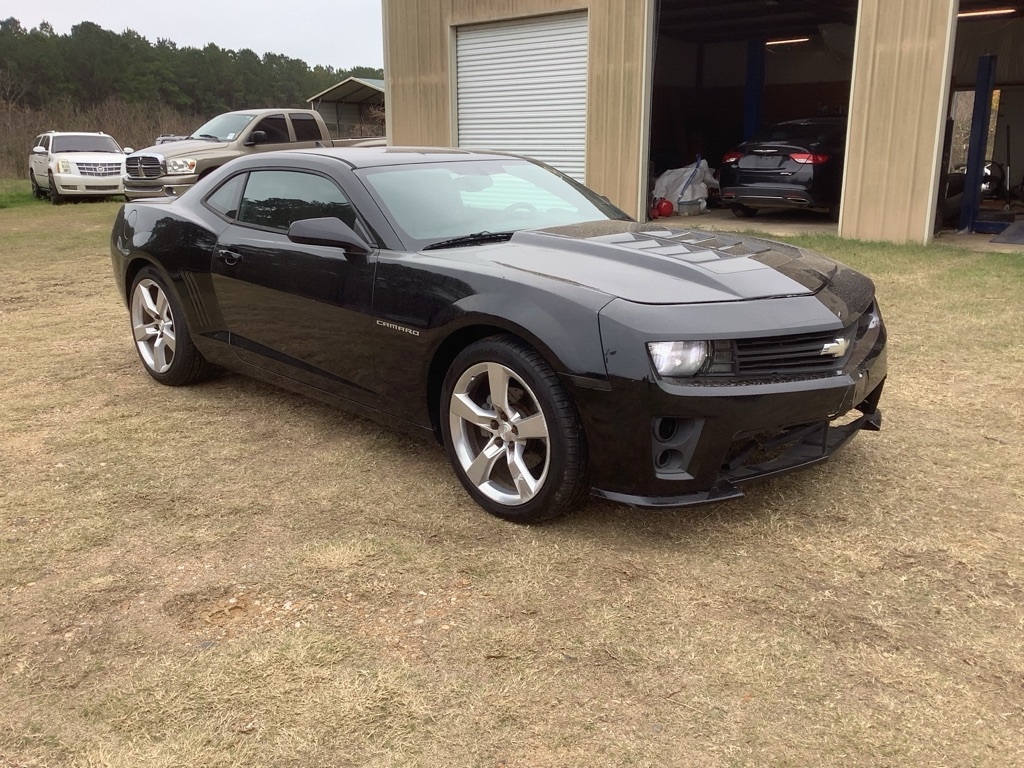Chevrolet Camaro LS Coupe 2012