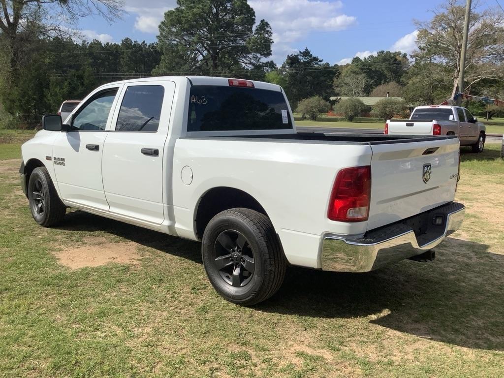 RAM 1500 Tradesman Crew Cab SWB 4WD 2017