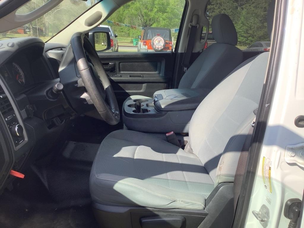 RAM 1500 Tradesman Crew Cab SWB 4WD 2017