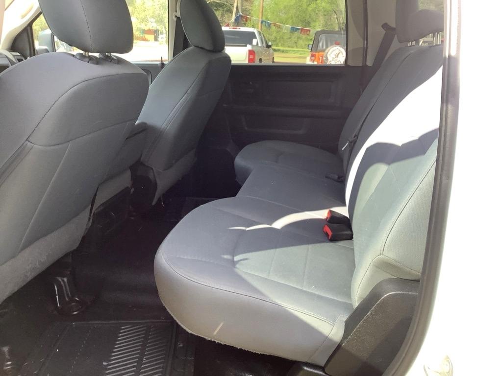 RAM 1500 Tradesman Crew Cab SWB 4WD 2017