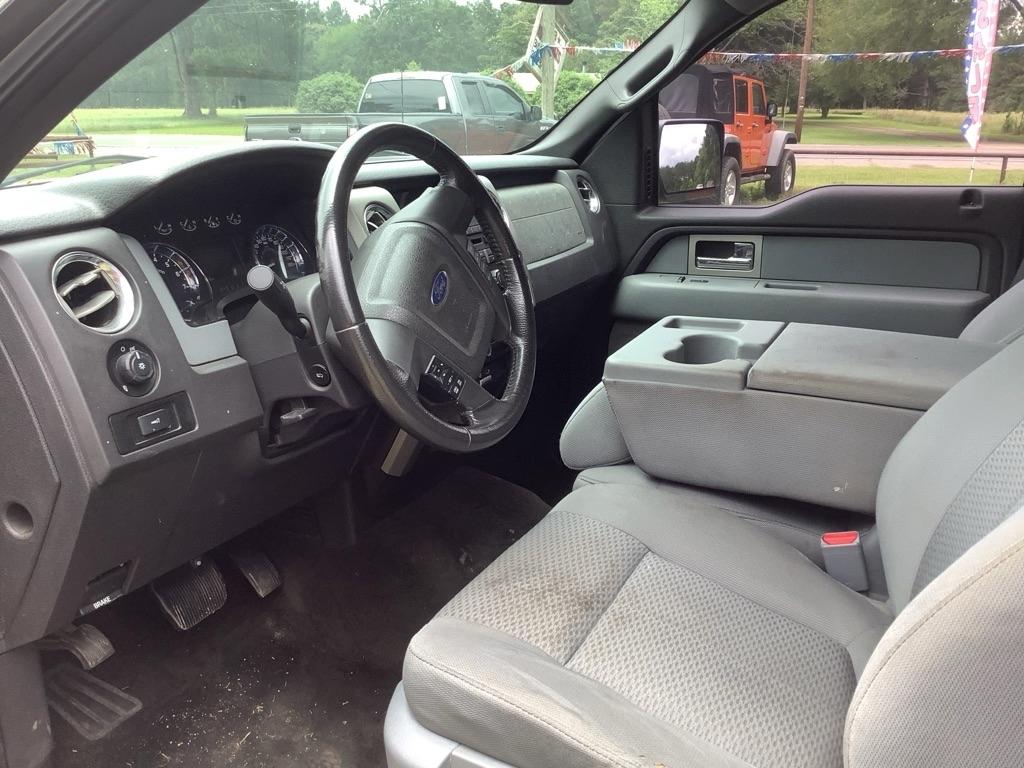 Ford F-150 XL SuperCrew 5.5-ft. Bed 2WD 2011