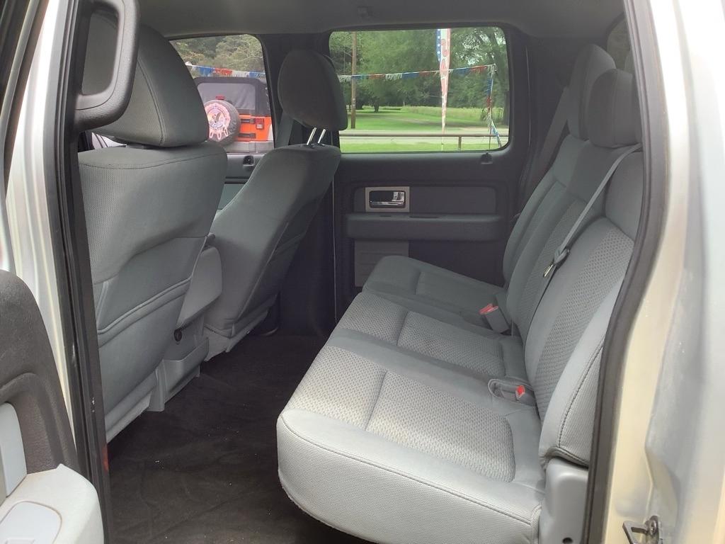 Ford F-150 XL SuperCrew 5.5-ft. Bed 2WD 2011