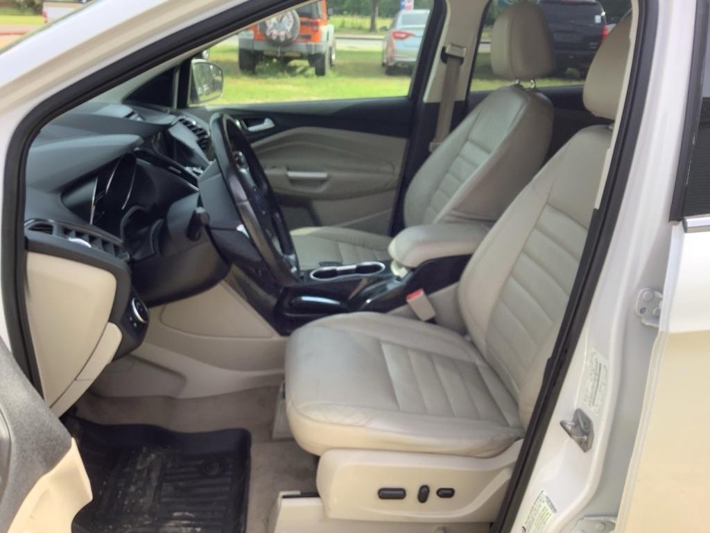 Ford Escape Titanium FWD 2016