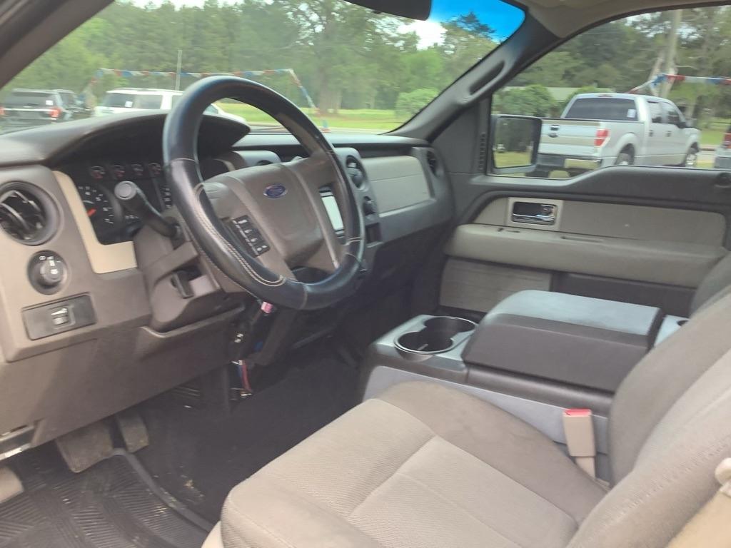 Ford F-150 XL SuperCrew 5.5-ft. Bed 4WD 2010