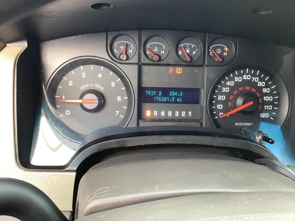 Ford F-150 XL SuperCrew 5.5-ft. Bed 4WD 2010