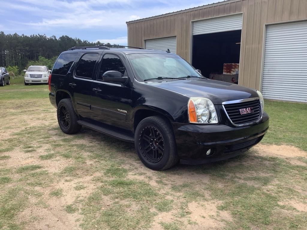 GMC Yukon SLT1 2WD 2010
