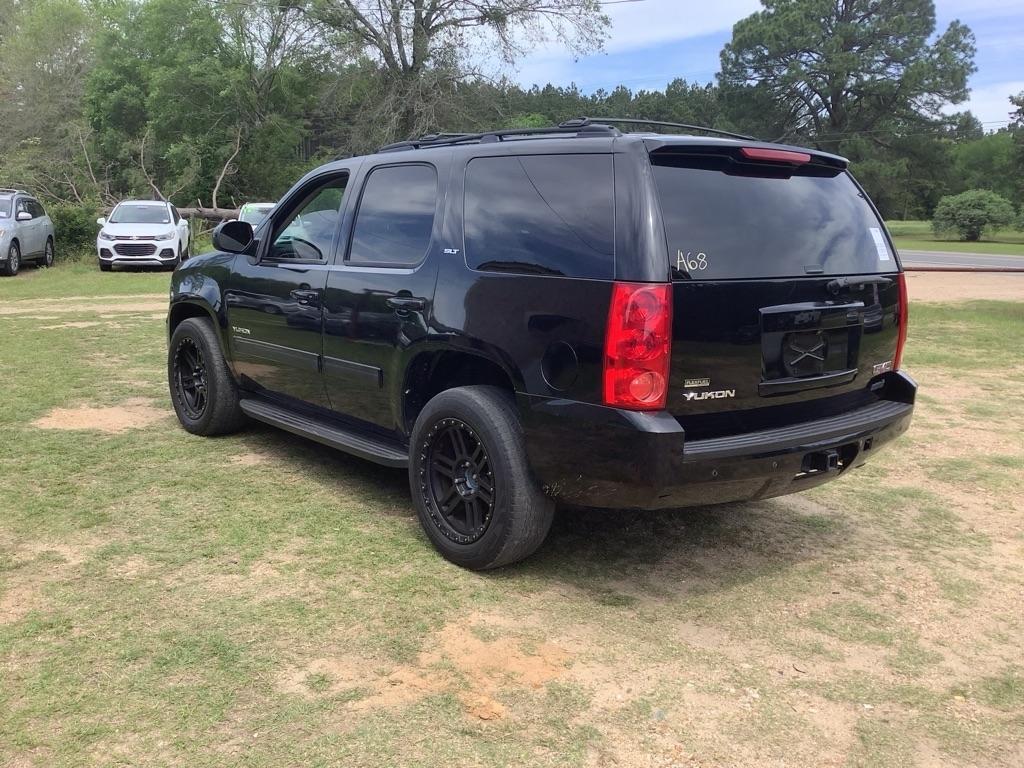 GMC Yukon SLT1 2WD 2010