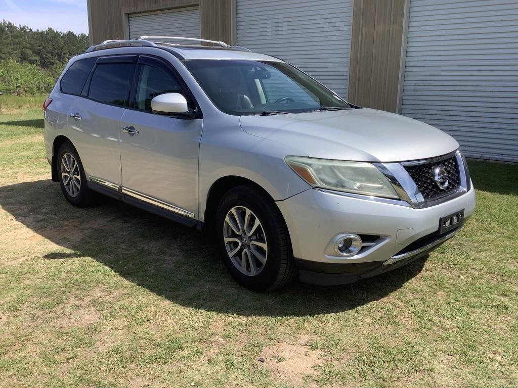 Nissan Pathfinder S 2WD 2014