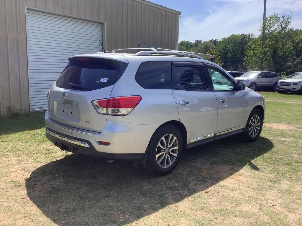 Nissan Pathfinder S 2WD 2014