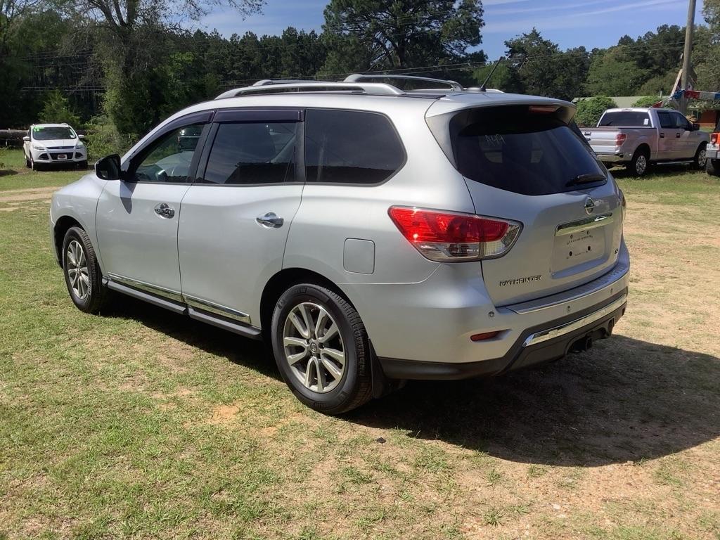 Nissan Pathfinder S 2WD 2014
