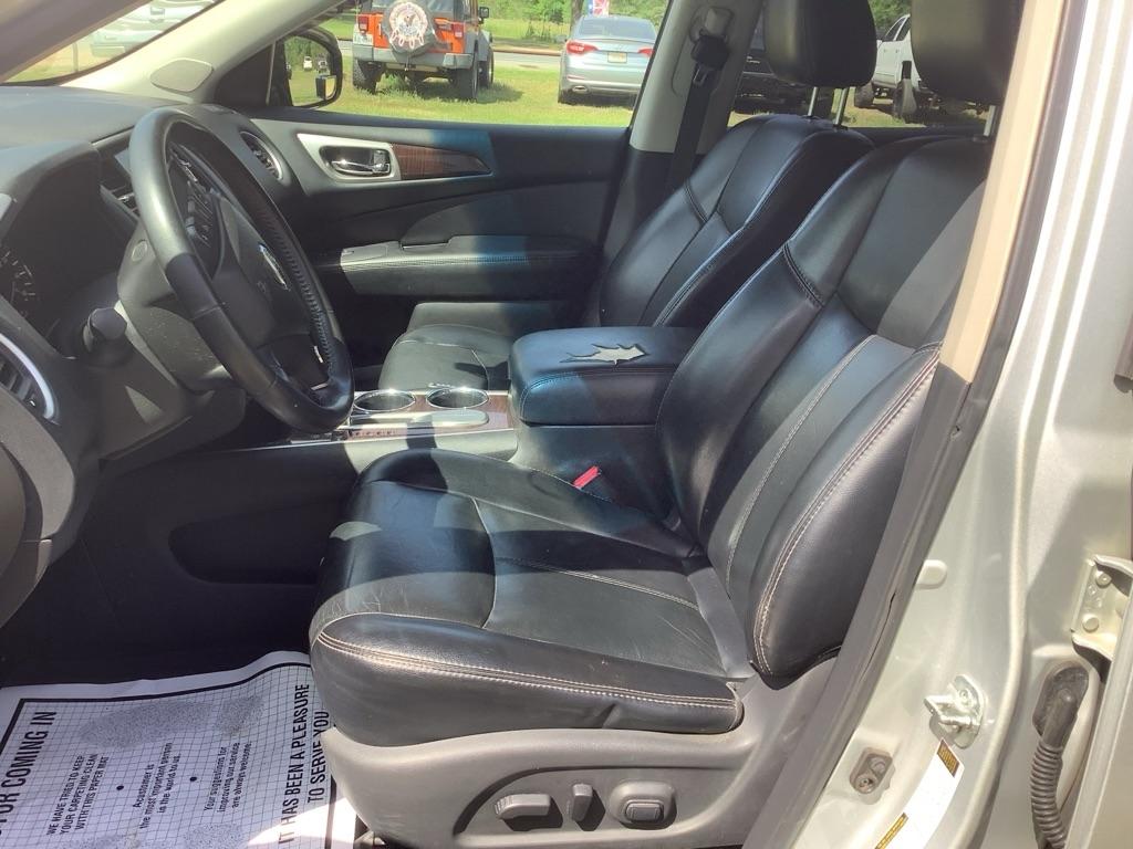 Nissan Pathfinder S 2WD 2014