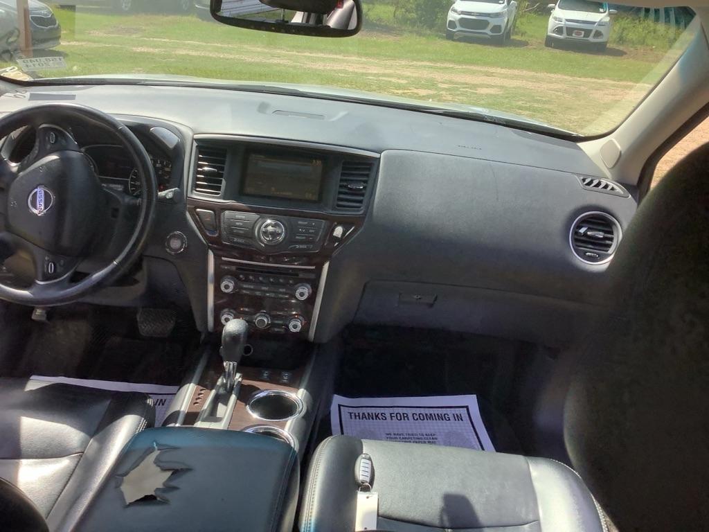 Nissan Pathfinder S 2WD 2014