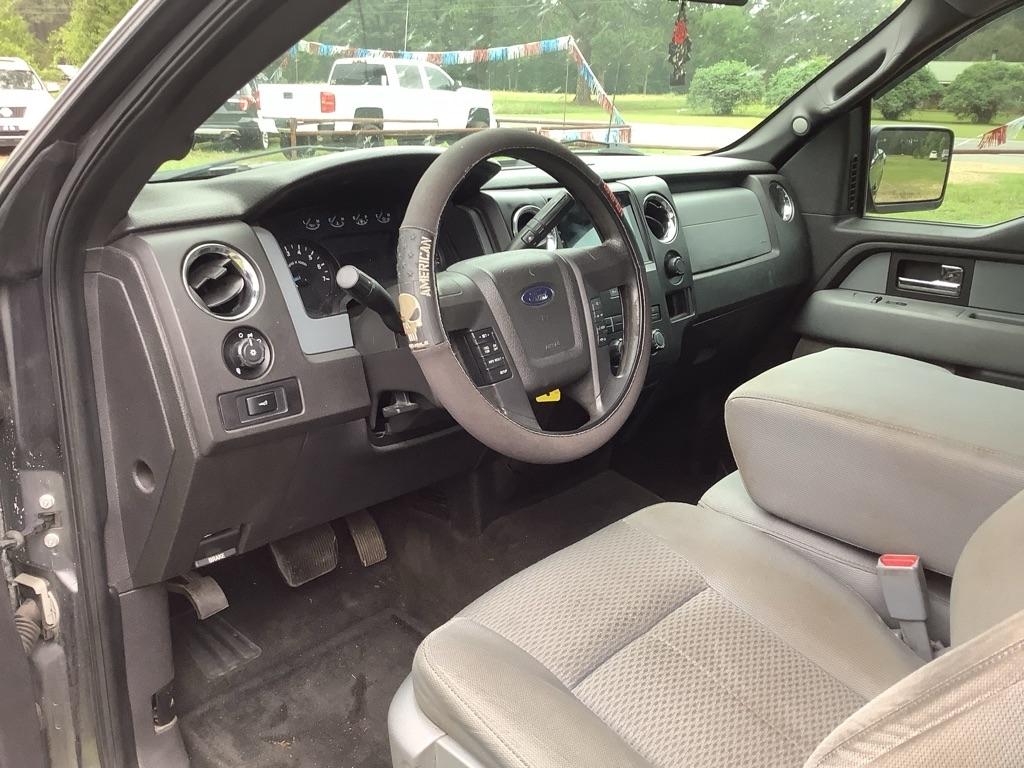 Ford F-150 XL SuperCab 8-ft. Bed 2WD 2013