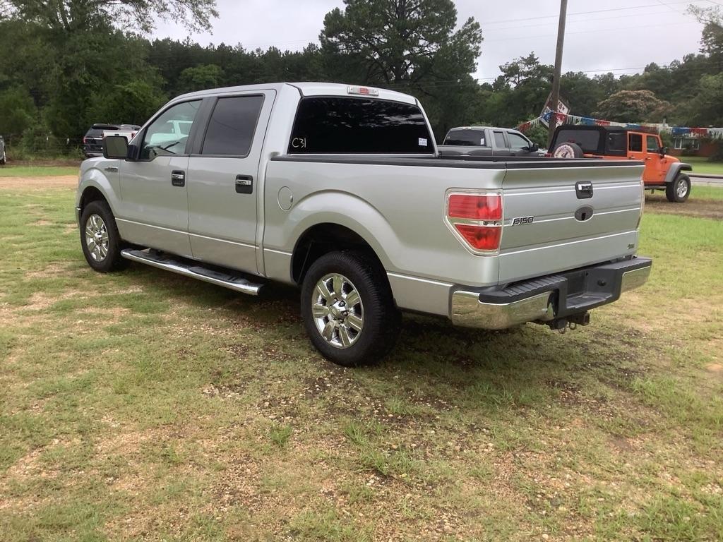 Ford F-150 XL SuperCrew 5.5-ft. Bed 2WD 2010