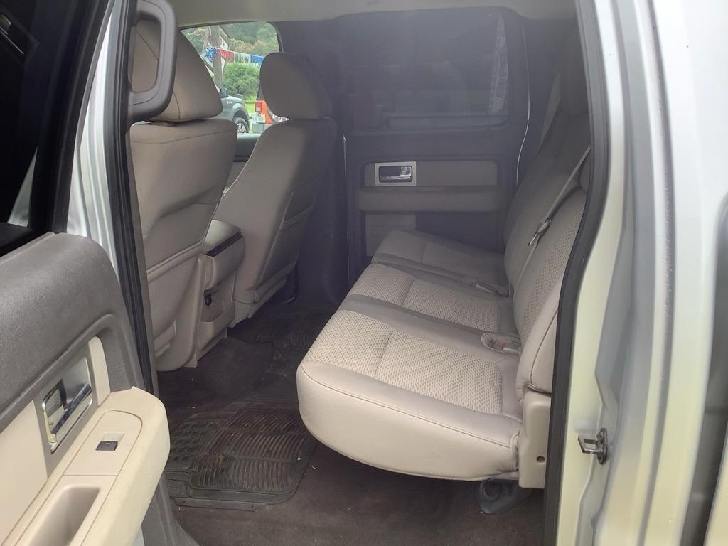 Ford F-150 XL SuperCrew 5.5-ft. Bed 2WD 2010