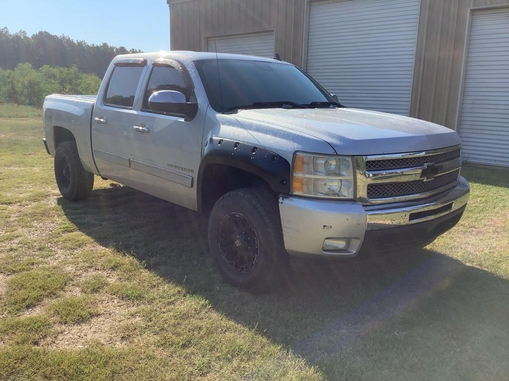 Chevrolet Silverado 1500 LT Crew Cab 4WD 2011
