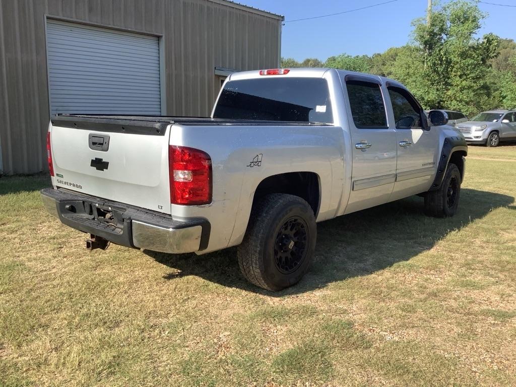 Chevrolet Silverado 1500 LT Crew Cab 4WD 2011