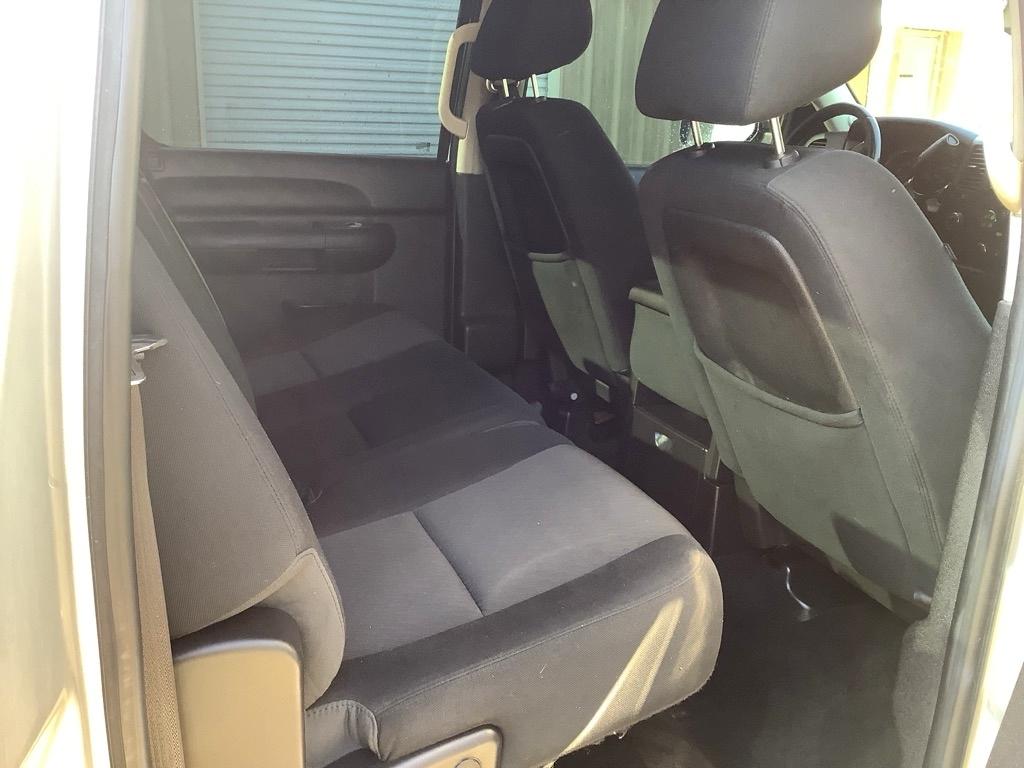 Chevrolet Silverado 1500 LT Crew Cab 4WD 2011
