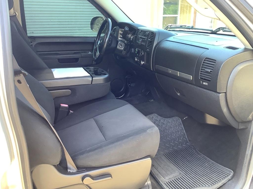 Chevrolet Silverado 1500 LT Crew Cab 4WD 2011