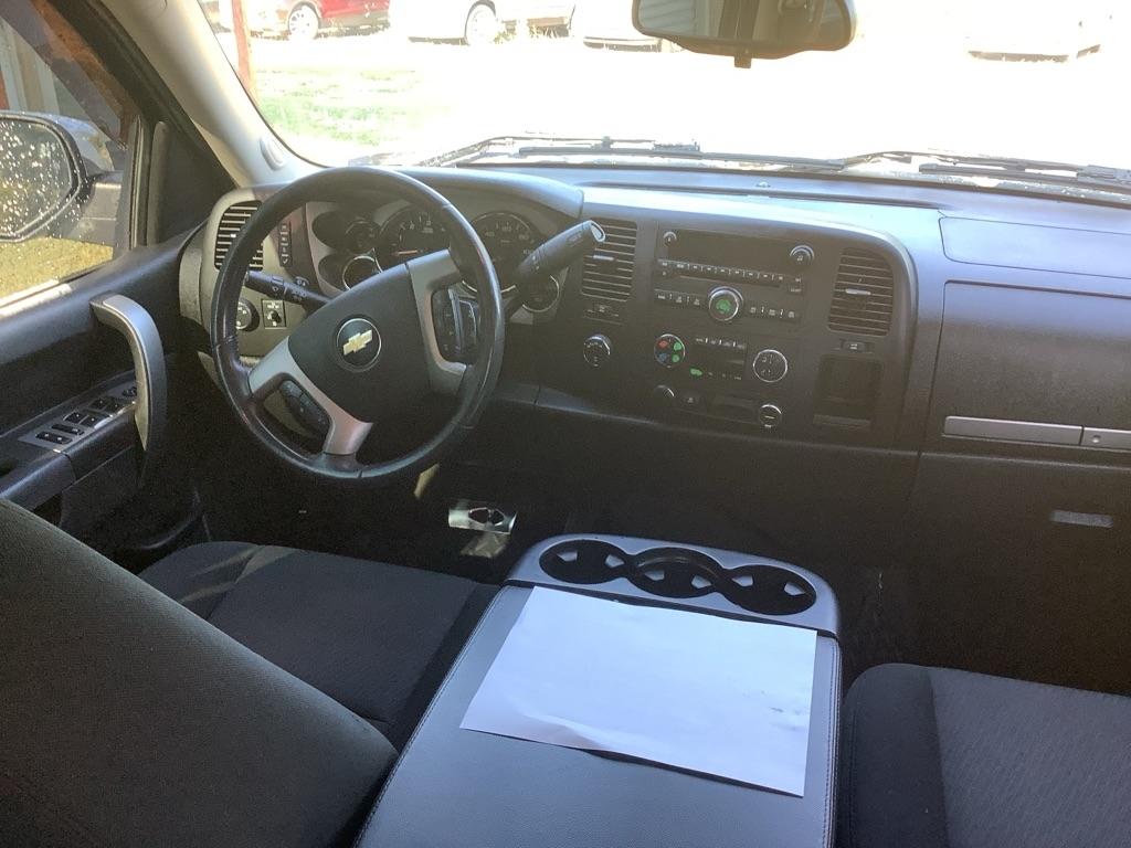 Chevrolet Silverado 1500 LT Crew Cab 4WD 2011