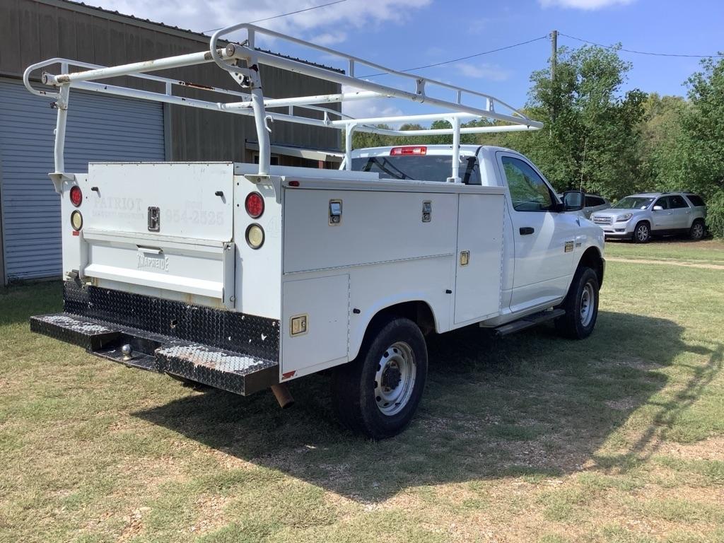 RAM 2500 ST 4WD 2012