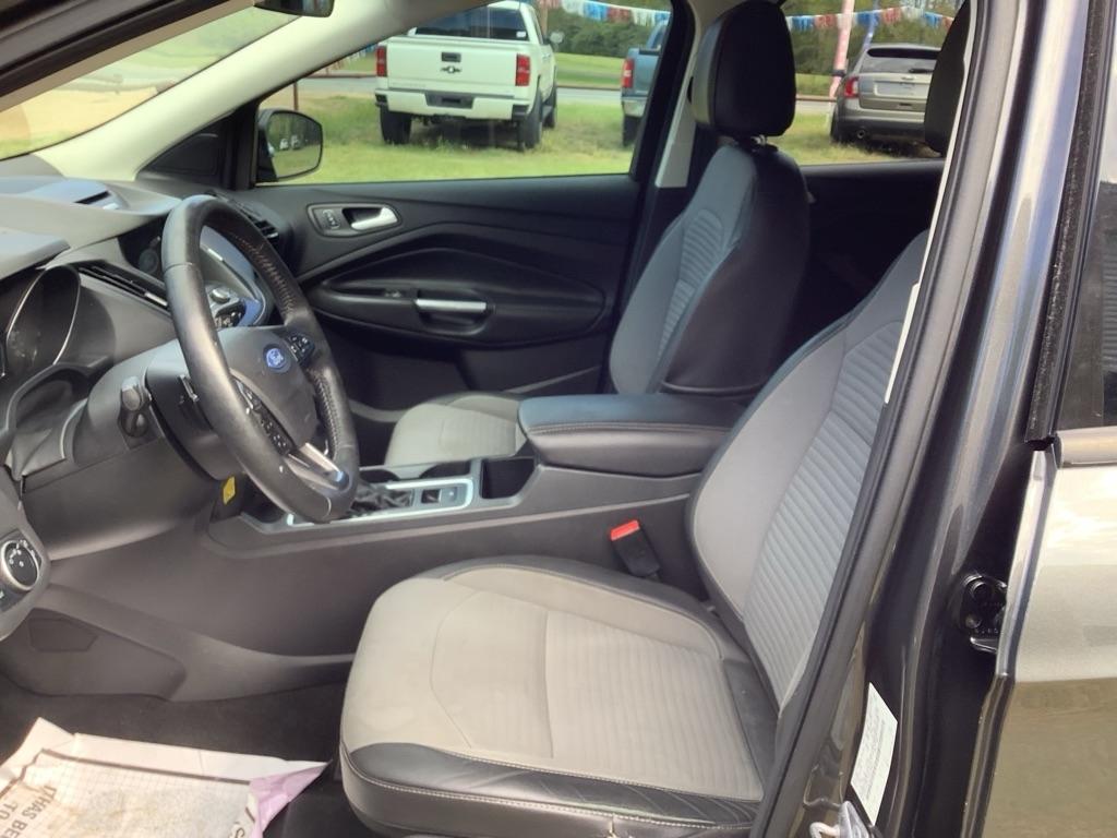Ford Escape SE FWD 2017