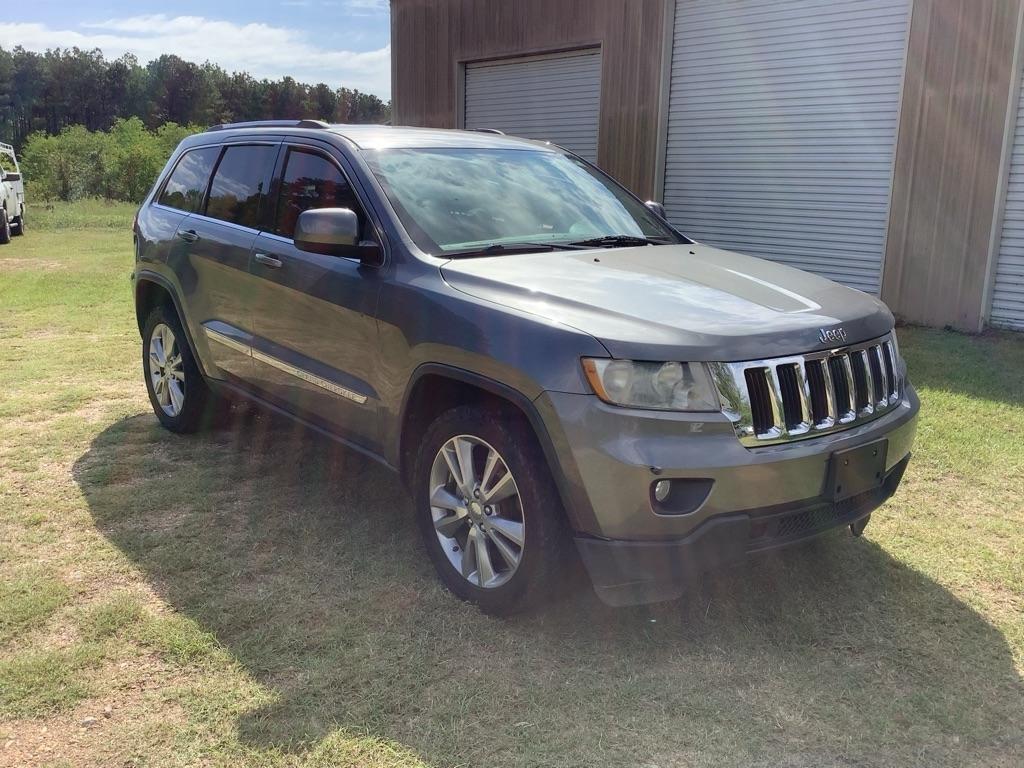 Jeep Grand Cherokee Laredo 2WD 2012