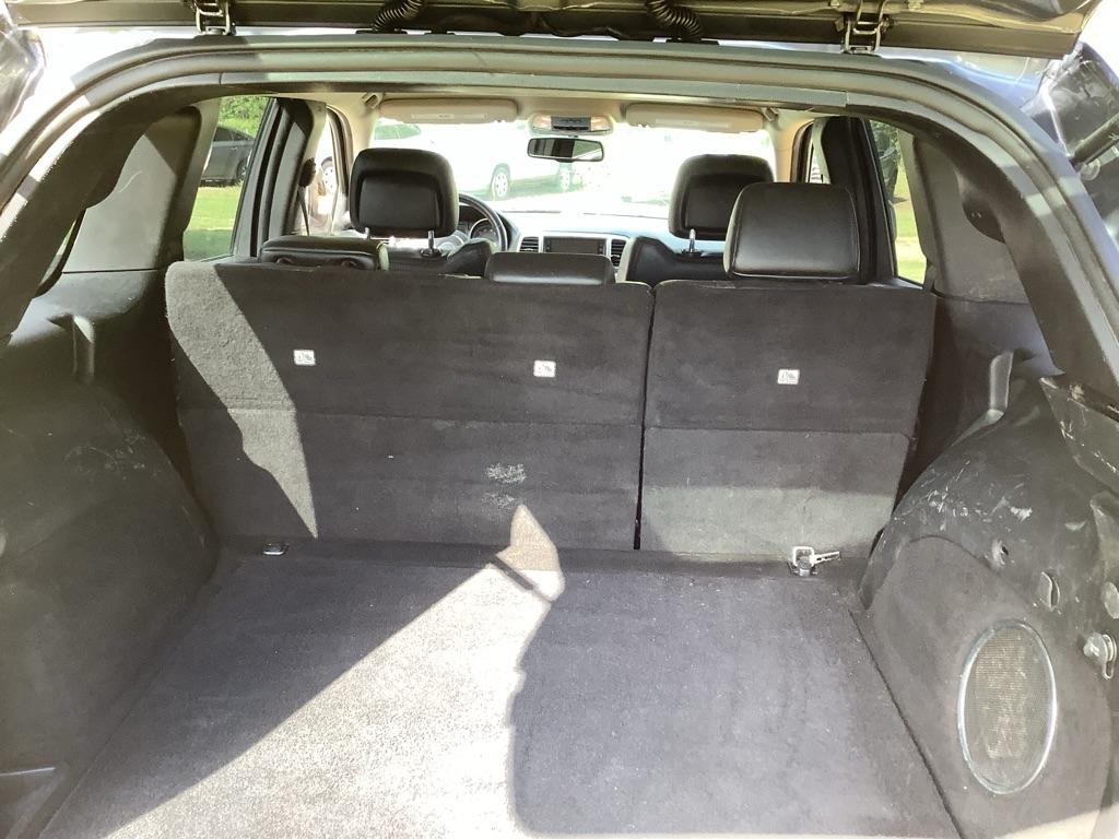 Jeep Grand Cherokee Laredo 2WD 2012