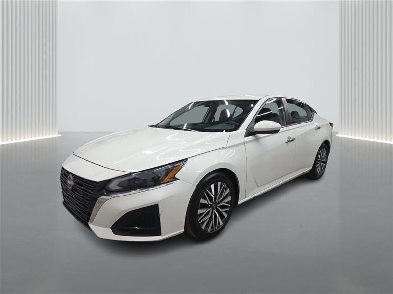 2023 Nissan Altima 2.5 SV FWD