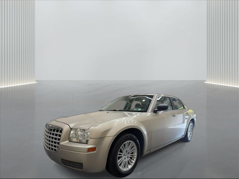 Gold 2009 Chrysler 300 Sedan Rear-Wheel Drive Automatic