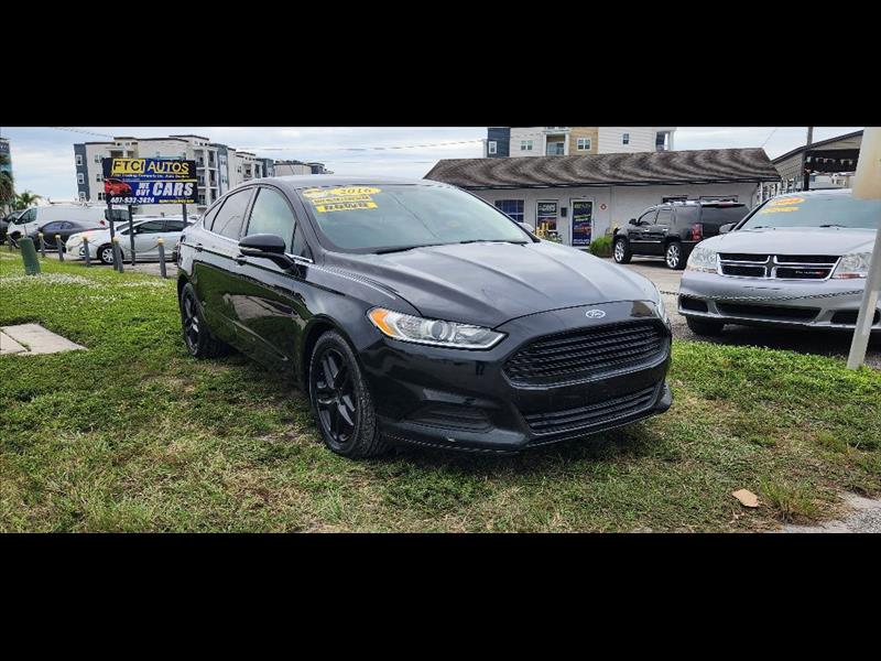 2016 Ford Fusion SE
