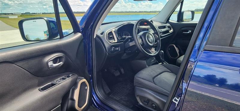 Jeep Renegade Latitude FWD 2016