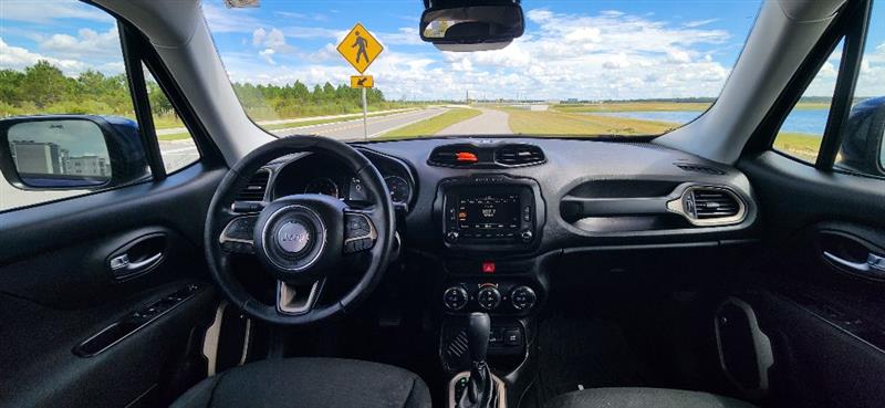 Jeep Renegade Latitude FWD 2016